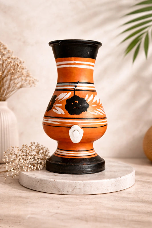 Jarre en terre cuite artisanale collection ASTRA, motifs inspirés des astres et constellations, design épuré – Atelier AMAR